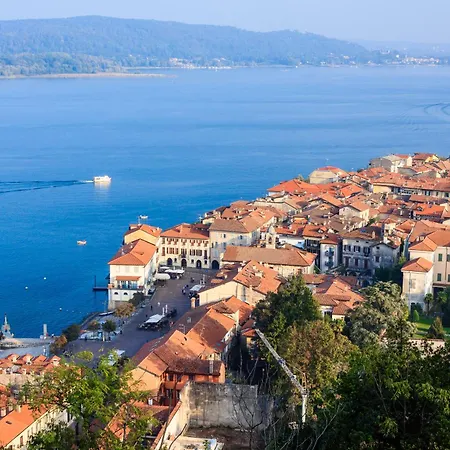Rooftop On View - Happy Apartment Stresa