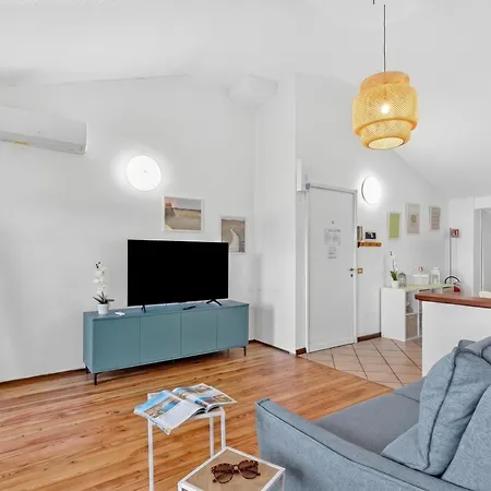 Apartament Rooftop On View - Happy Stresa